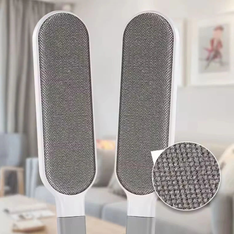 Brosse Ramasse Poils Electrostatique. Zoom sur la Surface de Ramassage Electrostatique