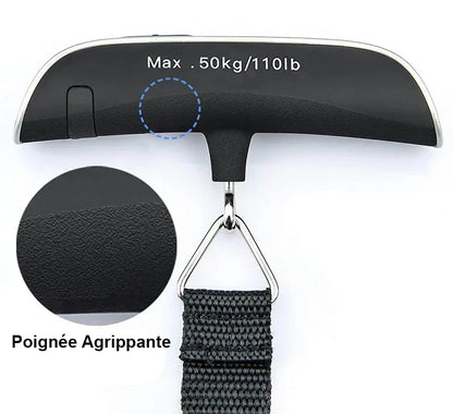 Pèse bagages de précision. Poignée agrippante. Poids maximum 50 kilogrammes. Poids maximum 110 livres