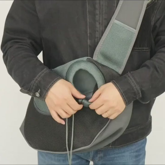 Sac de transport pour animaux en bandoulière. La vidéo de démonstration